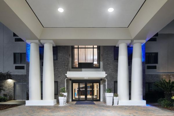 Holiday Inn Express & Suites PENSACOLA WEST-NAVY BASE (Pensacola)
